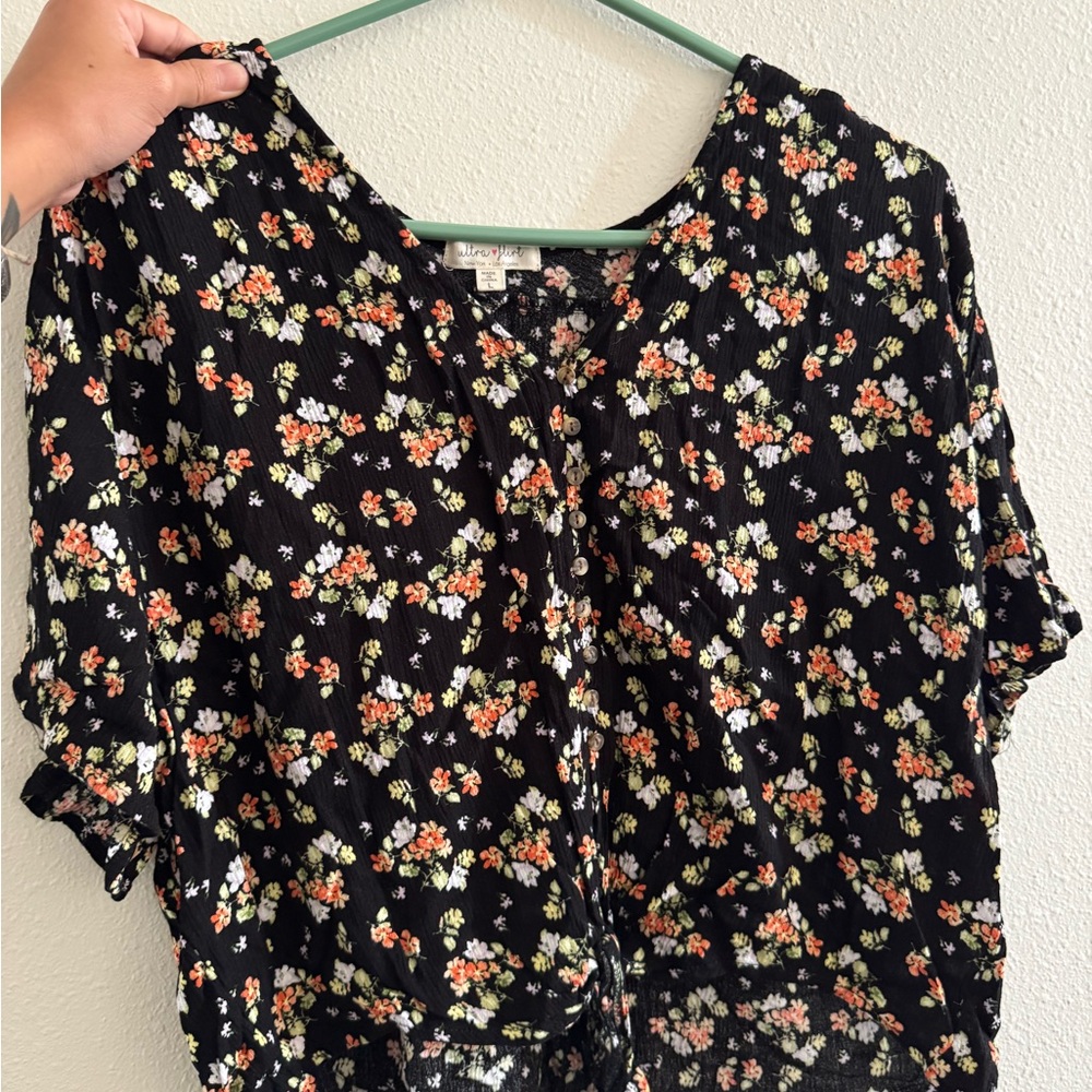 Ultra Flirt Black Floral Blouse